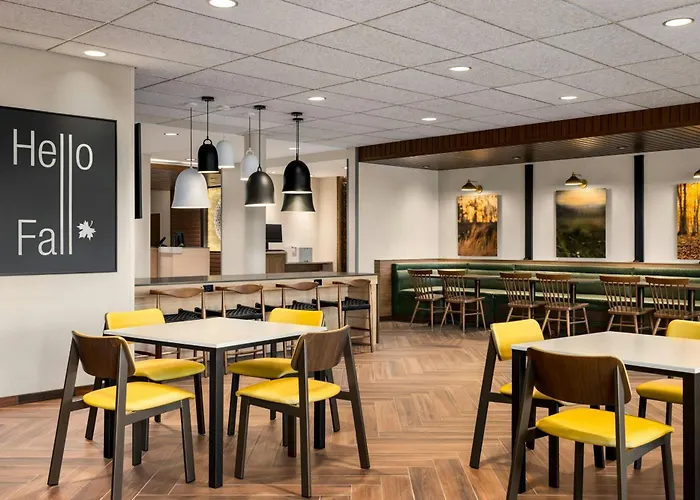Fairfield By Marriott Inn & Suites Bethlehem Lehigh